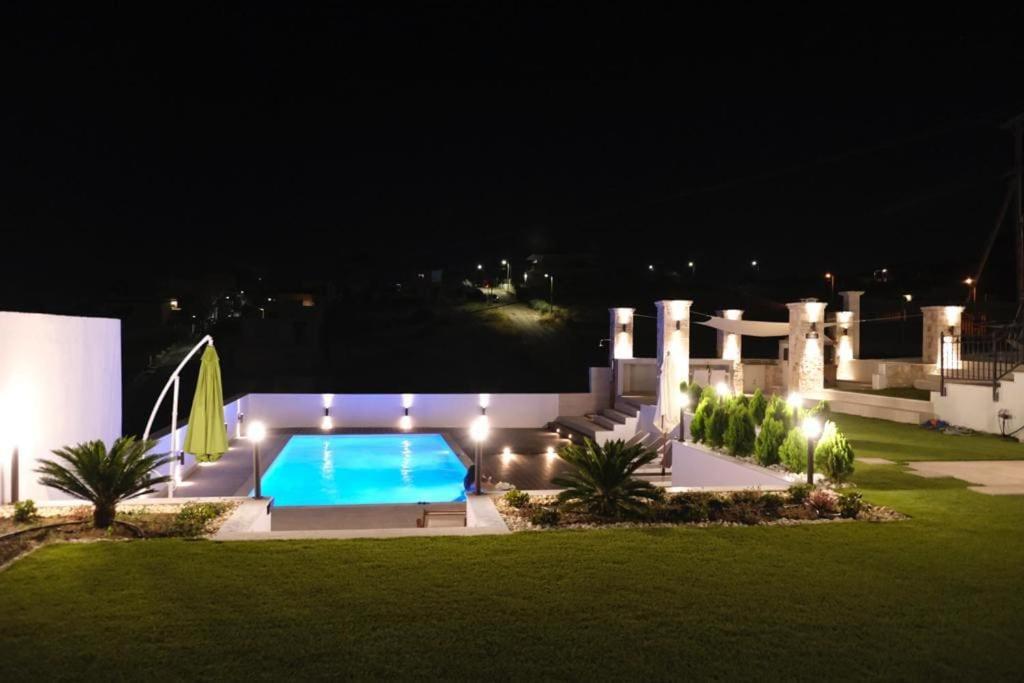 The White House Beach Villa Rafína Zewnętrze zdjęcie